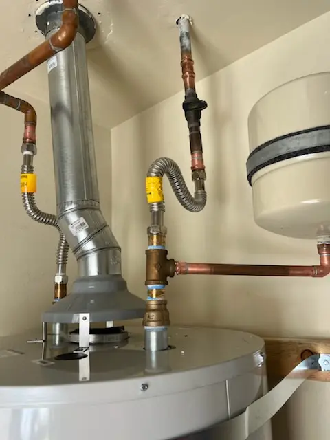 Water heater installation and plumbing repair in Cedar Cliff